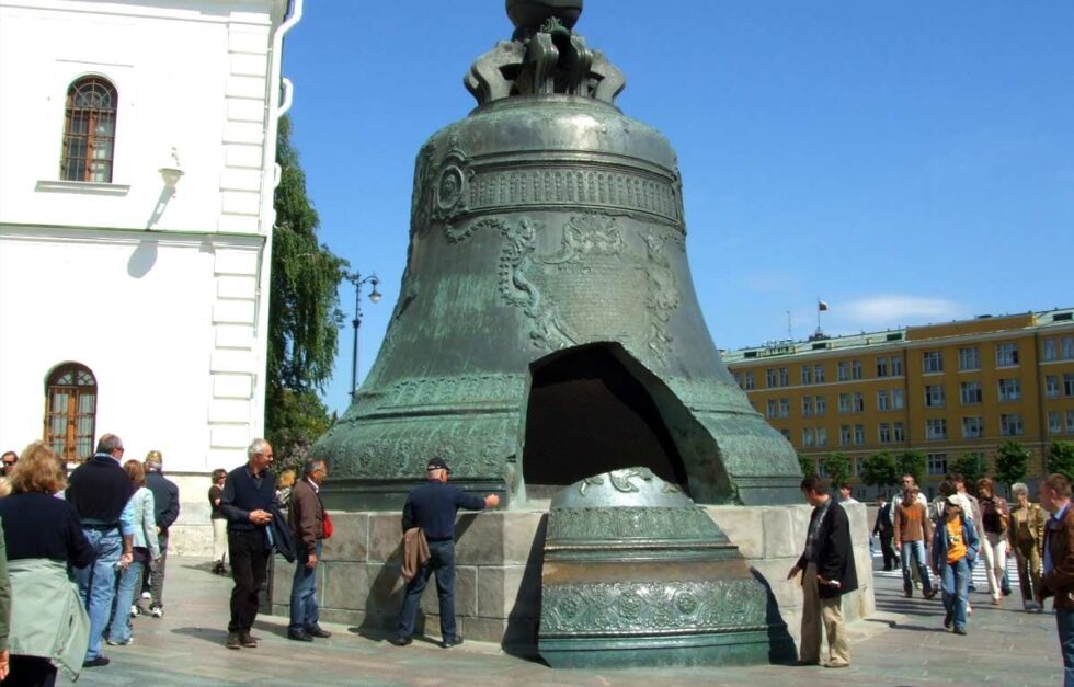 Bells around the world Travelling Steps